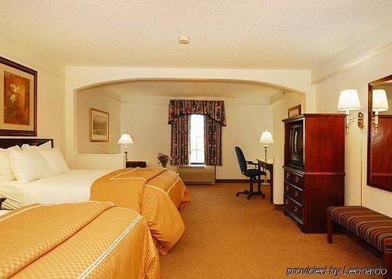 Four Points By Sheraton Greensboro Airport Room photo